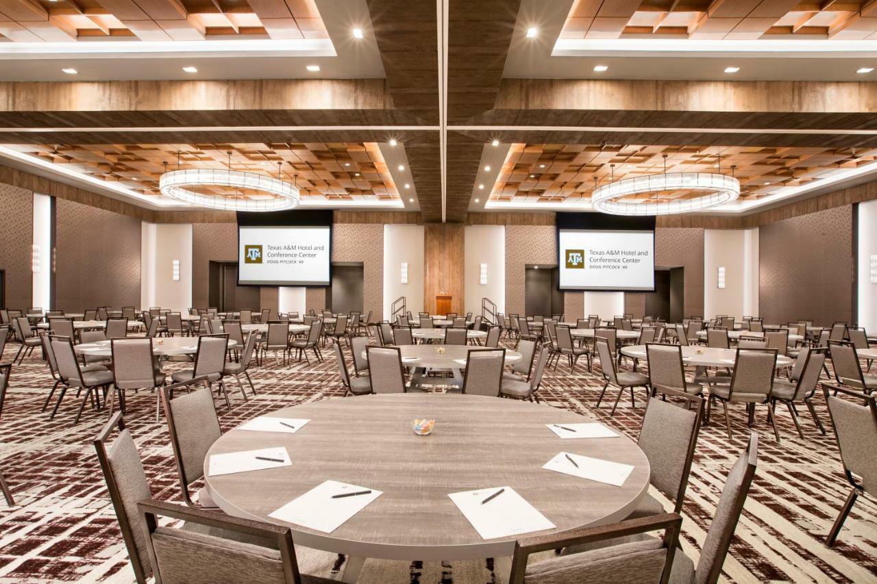 Texas A&M Hotel And Conference Center Колледж-Стейшн Экстерьер фото