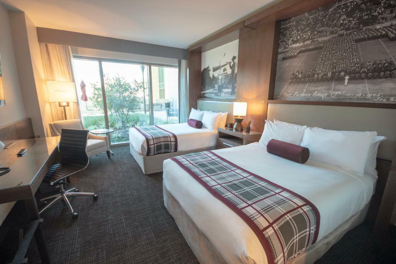 Texas A&M Hotel And Conference Center Колледж-Стейшн Экстерьер фото